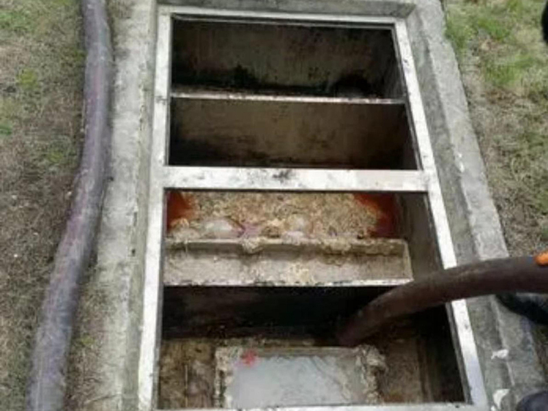 镇雄隔油池清理